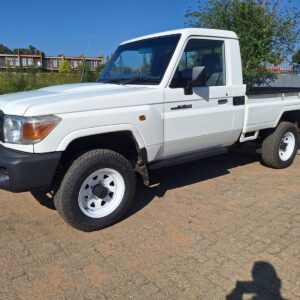 Toyota Land Cruiser Main